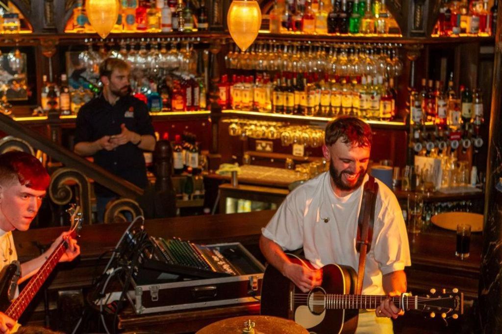 Skeffington Arms Hotel 골웨이 외부 사진